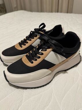 NWOT Dolce Vita Platform Sneakers